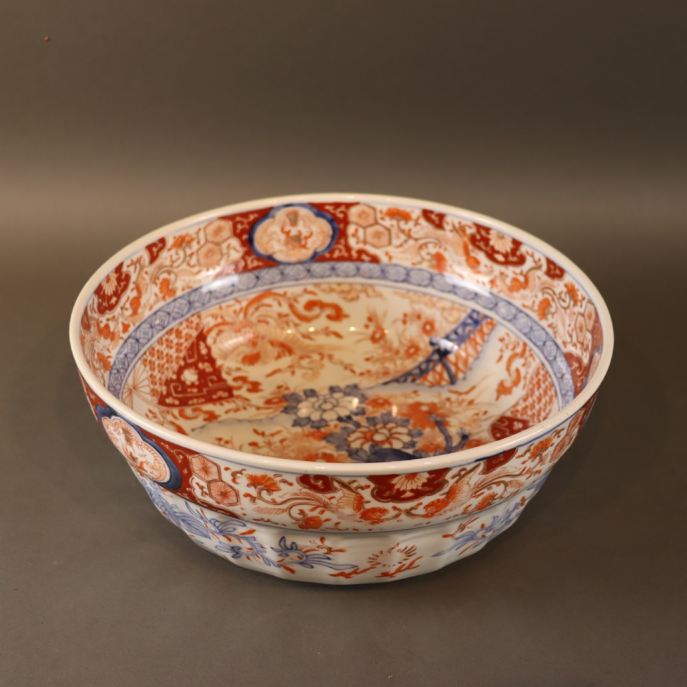 A late 19th Century Japanese porcelain bowl