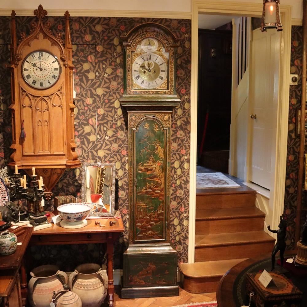 Lacquered longcase clock by Thomas Deykin of Worcester. Circa 1710