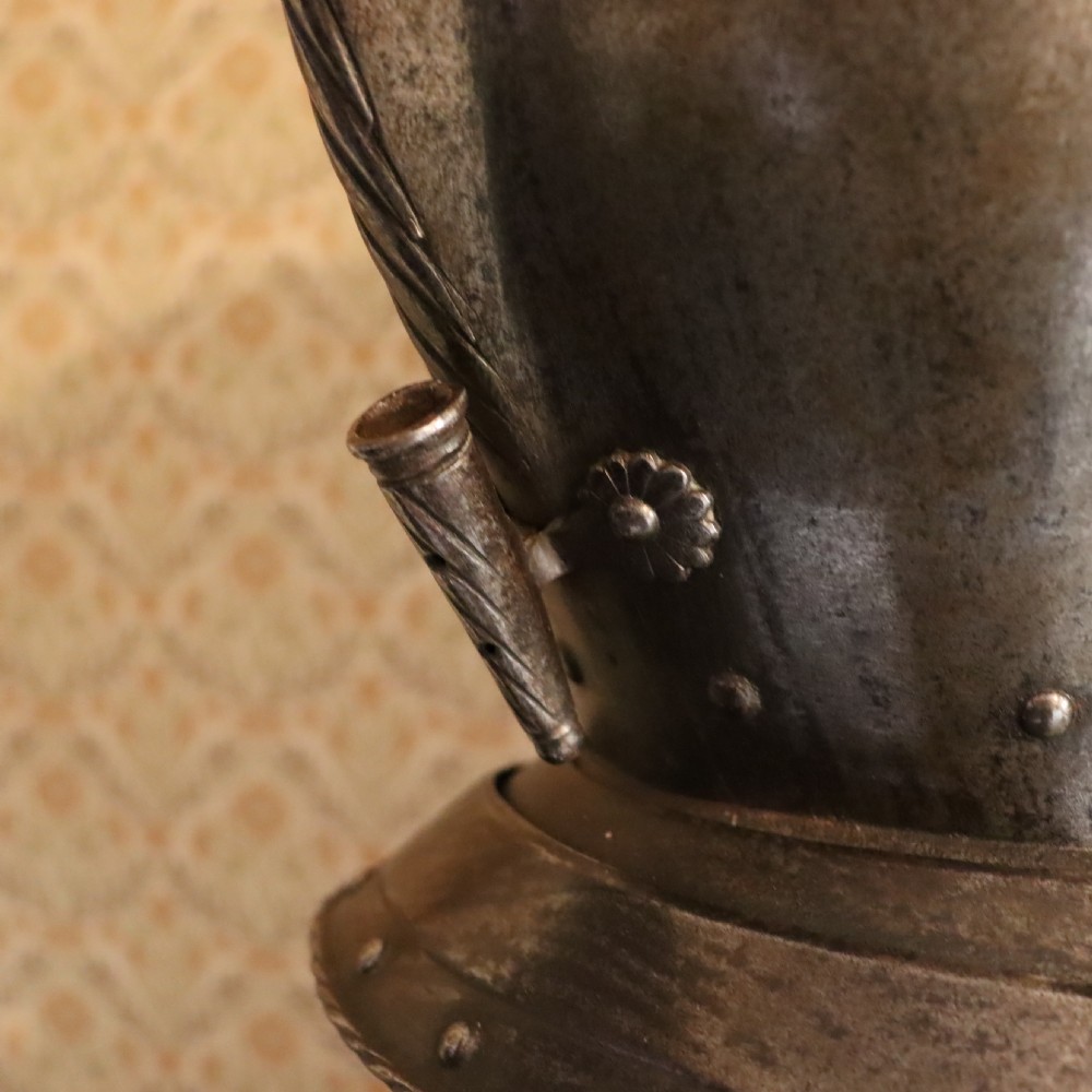 A fine 16th Century Continental close helmet View V