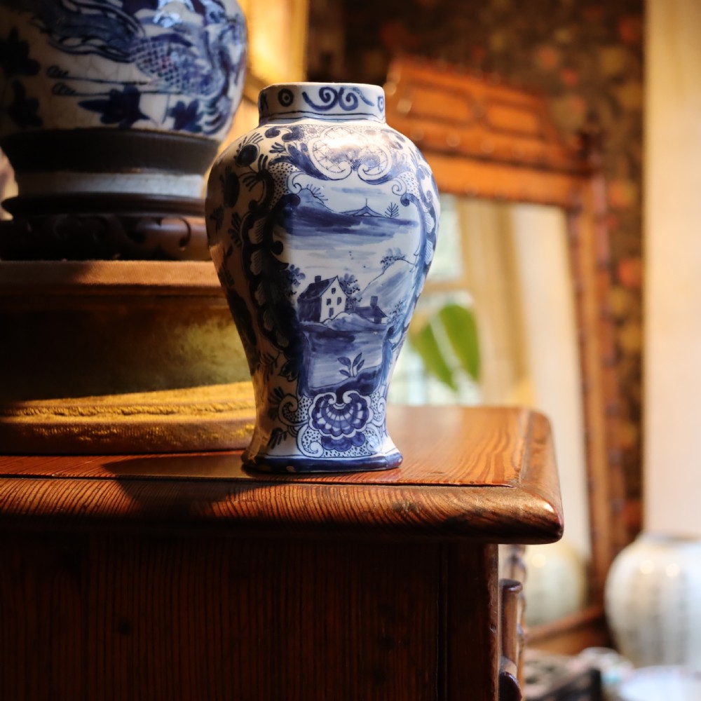 Mid 18th Century Delft small tin glazed earthen ware vase  View III