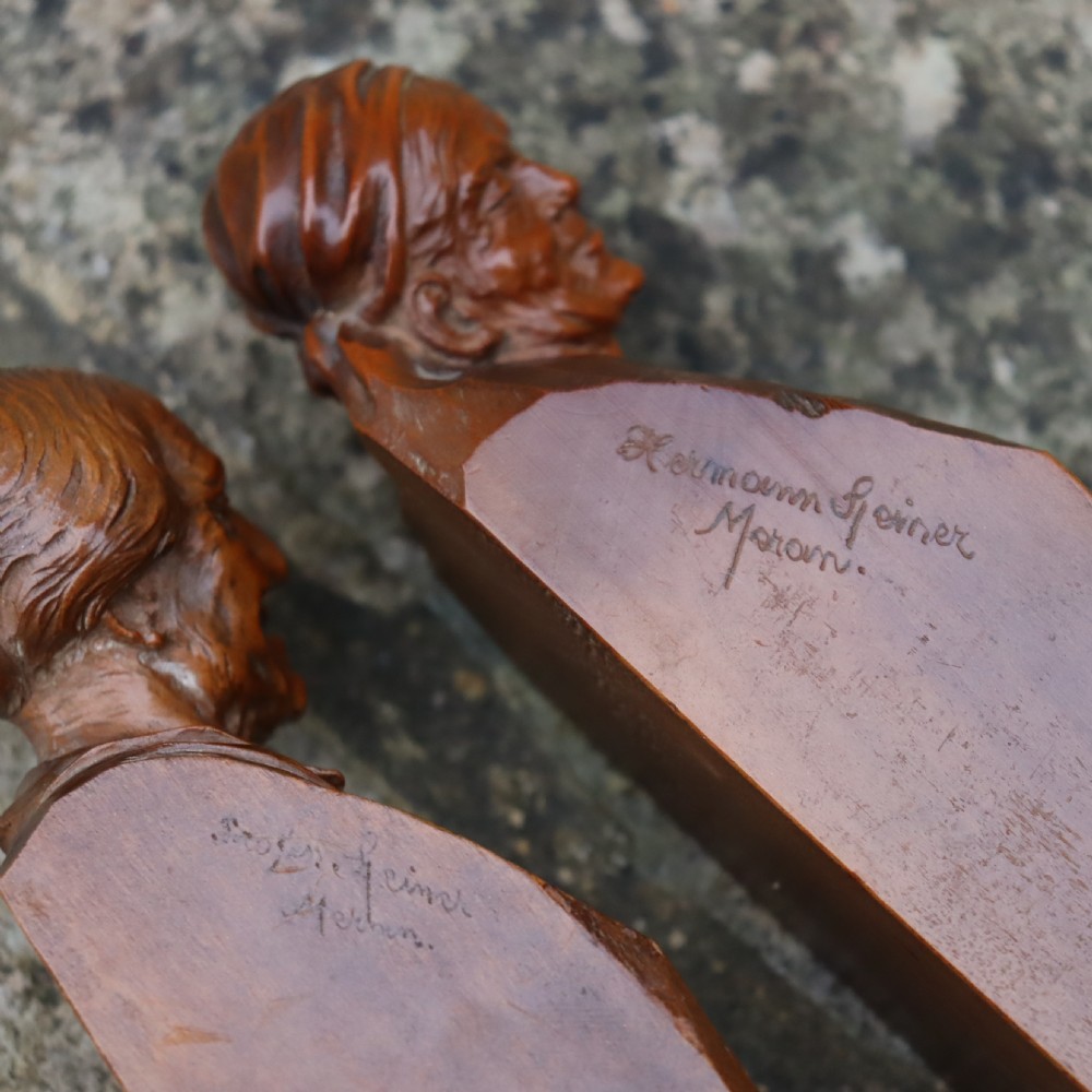 Pair of finely carved fruit wood busts of old Women by Hermann Steiner Meran. Circa 1900  View III