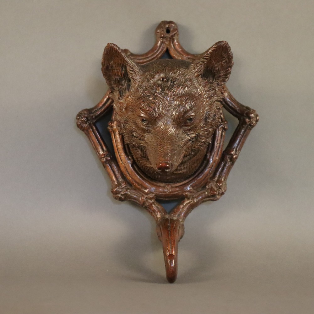 Black Forest carved wood fox mask wall-mounted hat or coat hook. 1915 View VIII