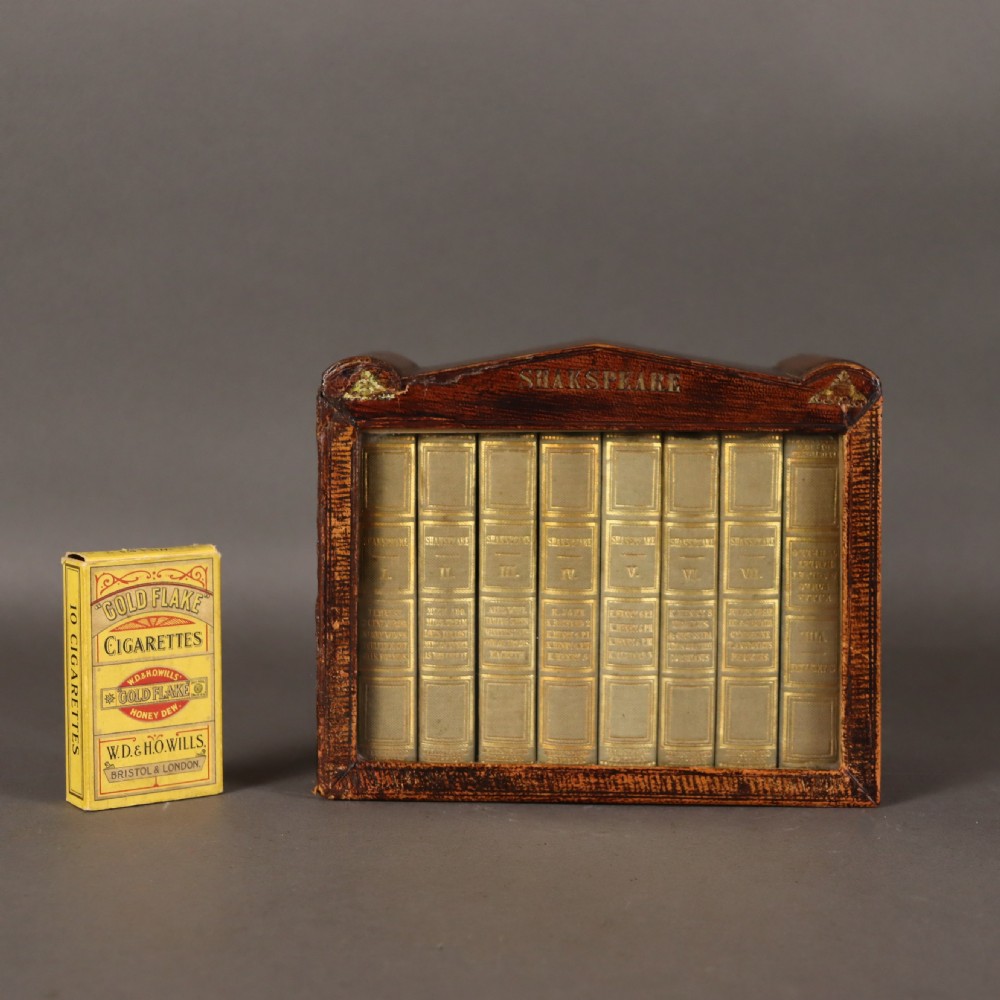 The Works of Shakespeare - 8 miniature volumes in a tooled leather and glazed case View II