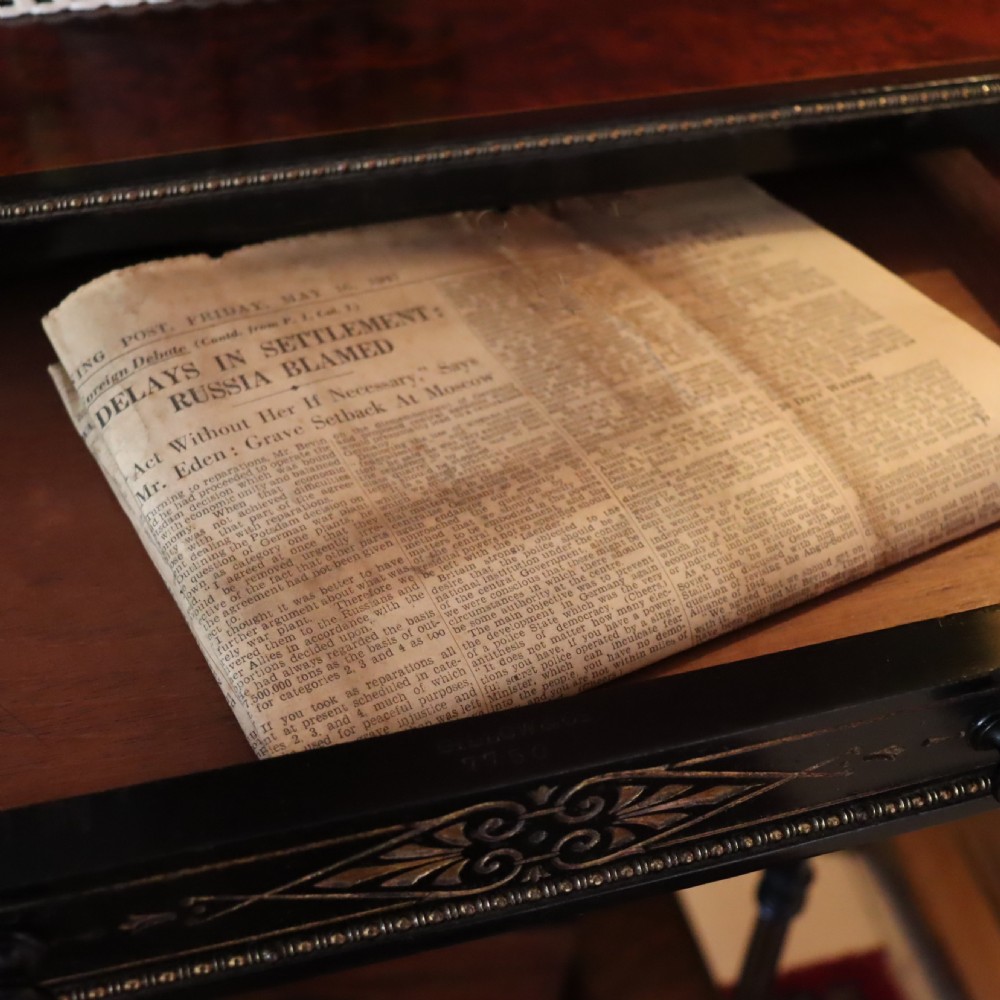 Gillow & Co. Victorian Aesthetic Movement Whatnot or Étagère View VI