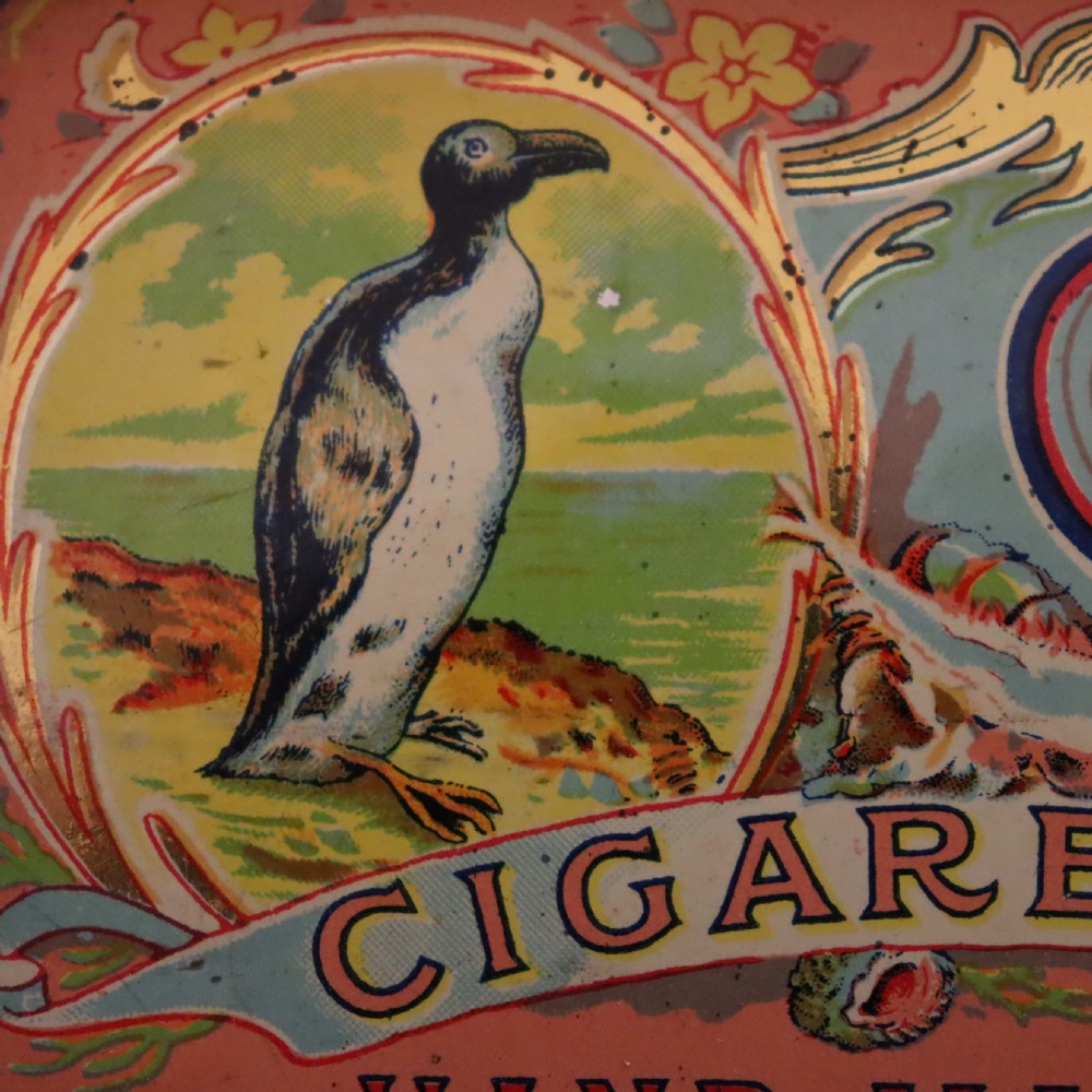 Advertising Tin - An early 20th century Great Auk Cigarette tin View IV