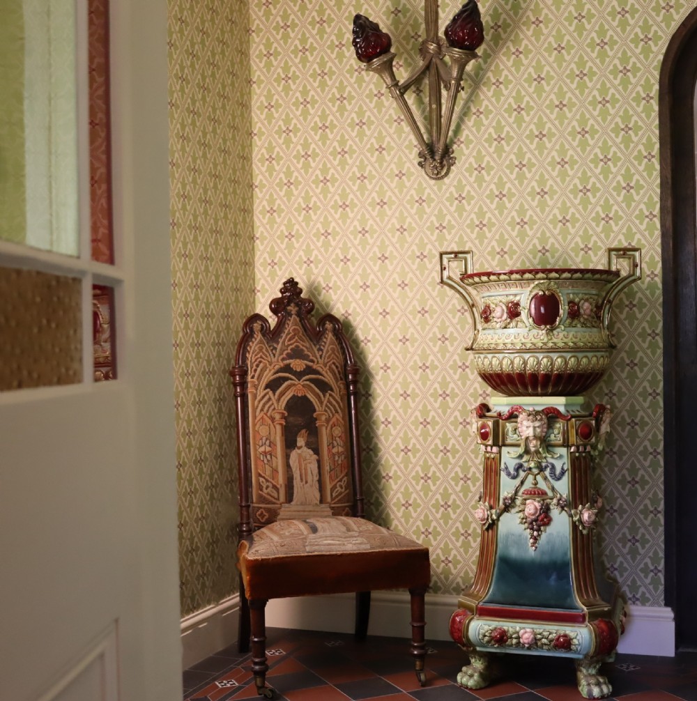  A large outstanding 19th Century Majolica jardiniere on stand View V