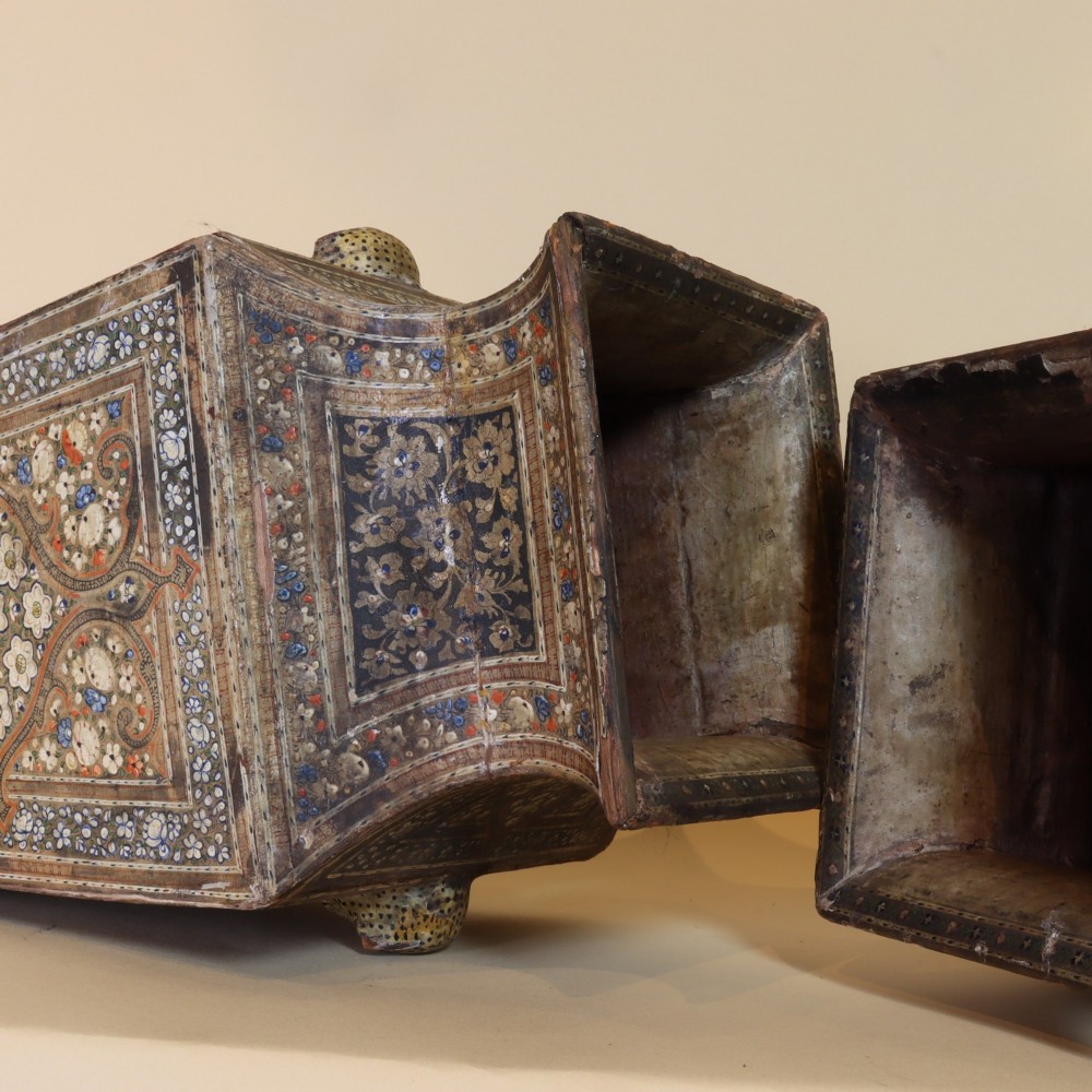 A fine pair of 19th century Kashmiri wooden vases View IX