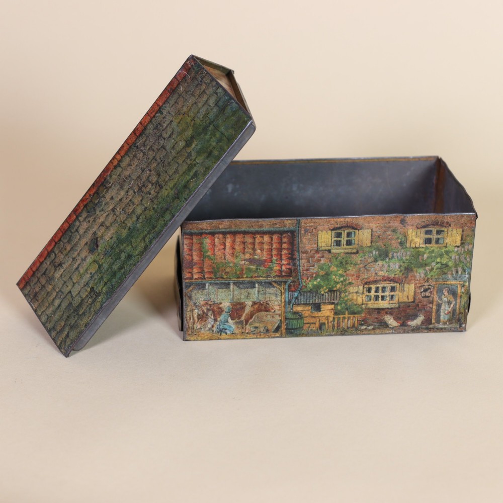 Huntley & Palmers ‘Farmhouse’ Biscuit Tin View II