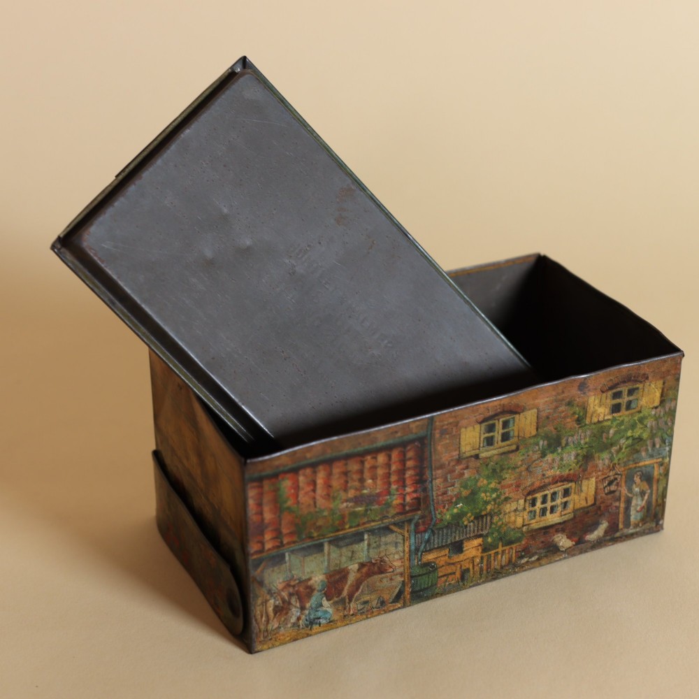 Huntley & Palmers ‘Farmhouse’ Biscuit Tin View III