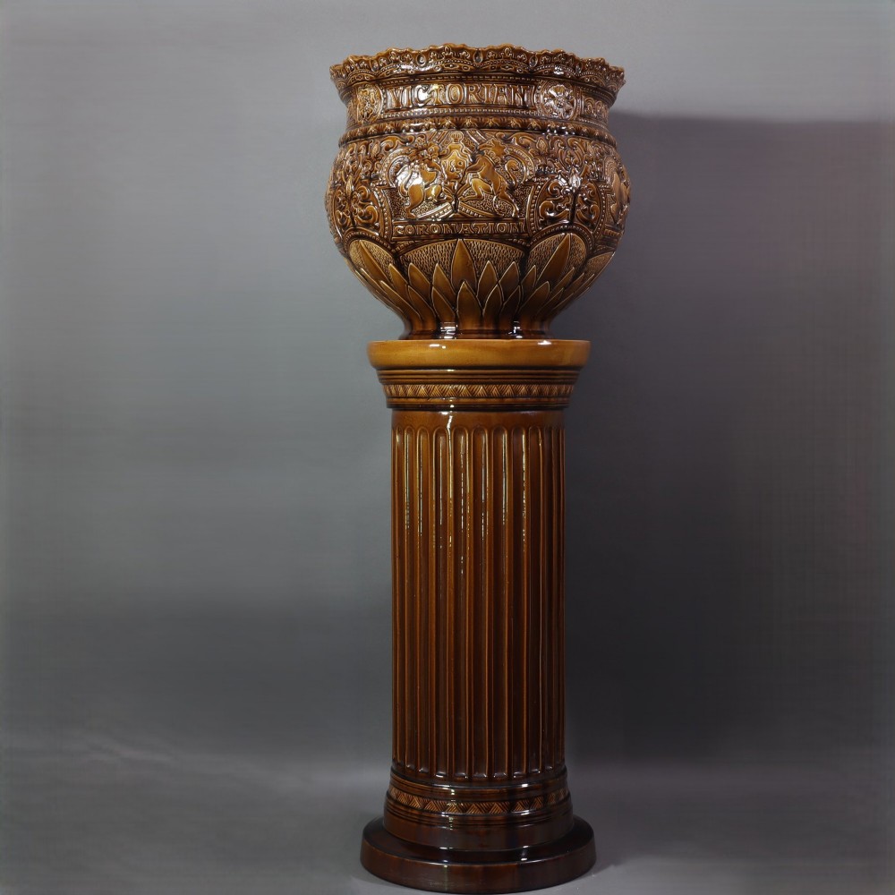 Burmantofts majolica jardinière and stand commemorating the Diamond Jubilee of Queen Victoria in 1897