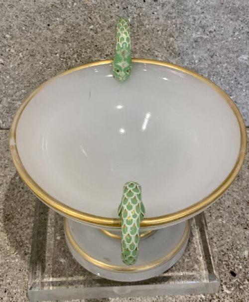 A RARE ANTIQUE OPALINE GLASS SNAKE SERPENT CENTREPIECE BOWL - ADDITIONAL PHOTO 6