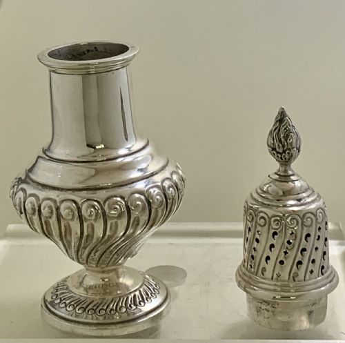 A SUPERB VICTORIAN SUGAR CASTER LEE WIGFULL SHEFFIELD 1898 - ADDITIONAL PHOTO 7