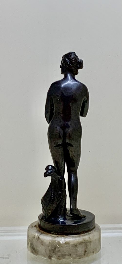 A 19TH CENTURY FRENCH BRONZE FIGURE OF APHRODITE - ADDITIONAL PHOTO 2