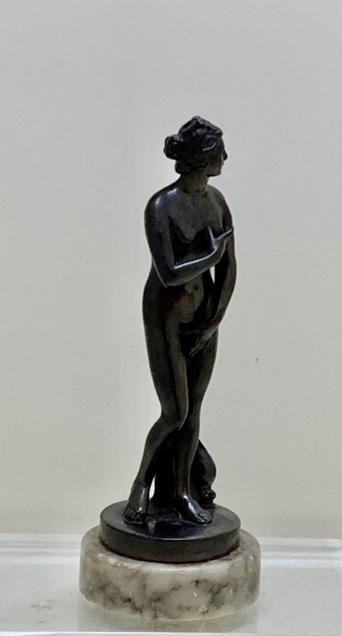 A 19TH CENTURY FRENCH BRONZE FIGURE OF APHRODITE - ADDITIONAL PHOTO 4
