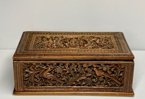 A FABULOUS QUALITY 19TH CENTURY BURMESE CARVED RECTANGULAR BOX - ADDITIONAL PHOTO 8