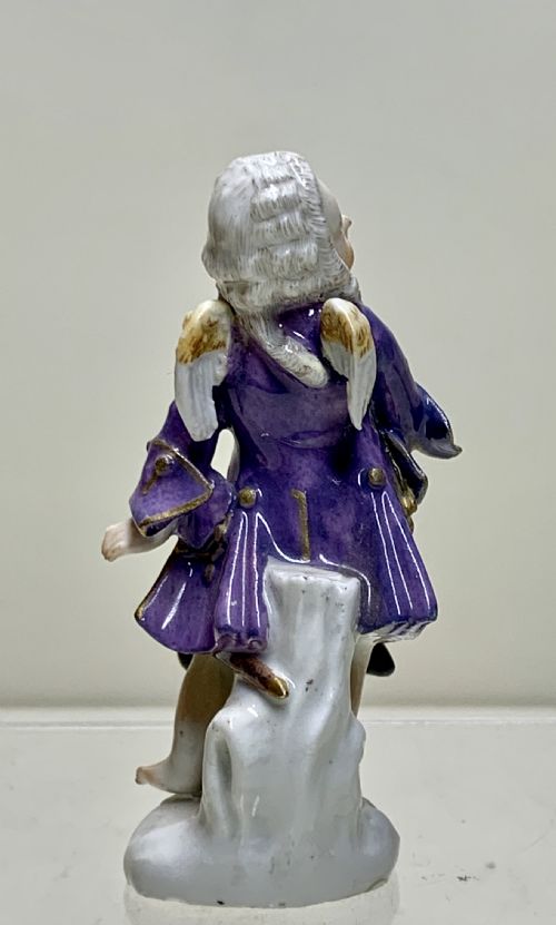 A MEISSEN FIGURE CUPID IN DISGUISE BY JOHANN JOACHIM KNDLER 17061775 - ADDITIONAL PHOTO 3