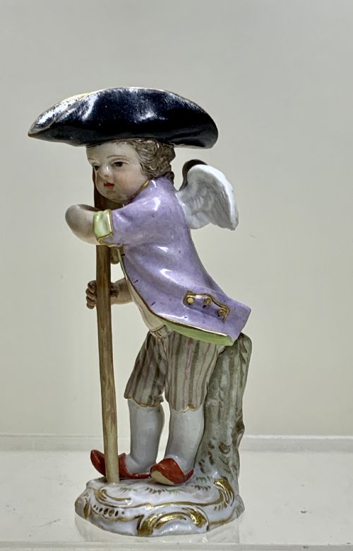 A MEISSEN FIGURE CUPID IN DISGUISE BY JOHANN JOACHIM KNDLER 17061775 - ADDITIONAL PHOTO 3