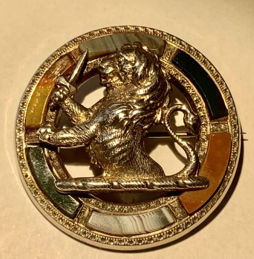 LARGE SUPERB VICTORIAN SCOTTISH SILVER AGATE RAMPANT LION BROOCH - ADDITIONAL PHOTO 1