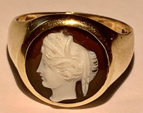 A FINE QUALITY VICTORIAN 9CT GOLD CARVED AGATE HARDSTONE CAMEO RING - ADDITIONAL PHOTO 7