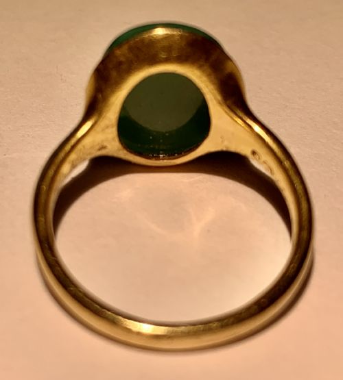 A NICE 18K GOLD GREEN ONYX CAMEO RING - ADDITIONAL PHOTO 4