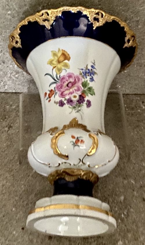 MEISSEN B FORM B SHAPE PORCELAIN VASE EXCELLENT CONDITION FIRST QUALITY - ADDITIONAL PHOTO 4