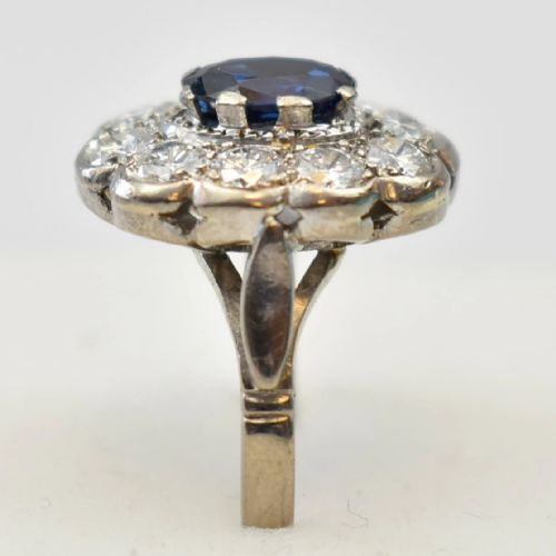 1930S 18CT WHITE GOLD SAPPHIRE DIAMOND CLUSTER RING 380CT TOTAL WGI CERTIFIED - ADDITIONAL PHOTO 3