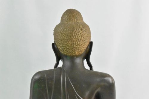 A LARGE ANTIQUE BRONZE MANDALAY BURMESE SEATED BUDDHA CIRCA 19TH CENTURY - ADDITIONAL PHOTO 7