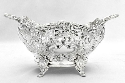 ANTIQUE VICTORIAN SOLID SILVER PIECED TWIN HANDLED BOWL BY HENRY MATTHEWS 1894 - ADDITIONAL PHOTO 3
