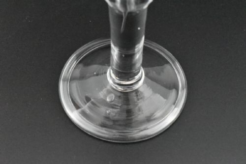 RARE 18TH CENTURY GEORGIAN WINE GLASS WITH PLAIN STEM AIR TEAR - ADDITIONAL PHOTO 4