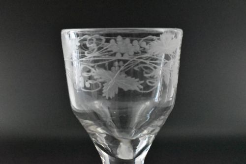 18TH CENTURY JACOBITE AIR TWIST WINE GLASS WITH GRAPE AND VINE ENGRAVING - ADDITIONAL PHOTO 7
