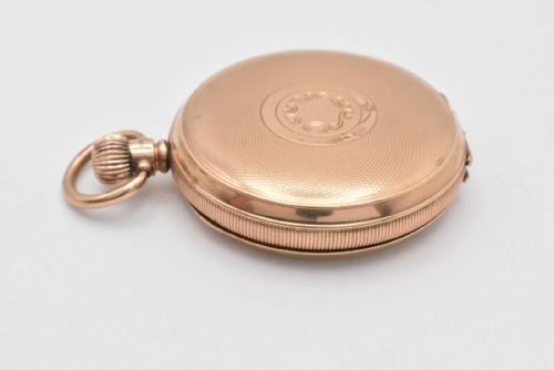 ANTIQUE 9CT GOLD 'ALD' 17 JEWELL SWISS ENGINE TURNED FULL HUNTER POCKET WATCH - ADDITIONAL PHOTO 7