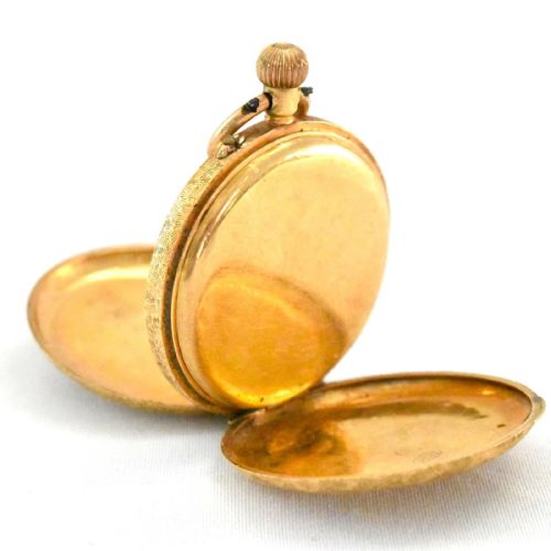 18K FULL HUNTER POCKET WATCH INTRICATELY ENGRAVED FRONT AND BACK - ADDITIONAL PHOTO 3