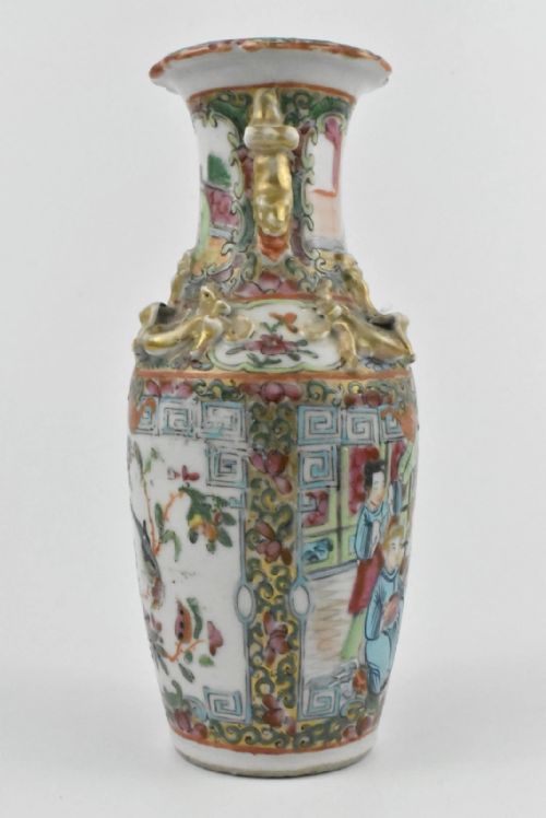 PAIR OF CANTON PORCELAIN HAND PAINTED VASES CHINA LATE 19TH CENTURY - ADDITIONAL PHOTO 8
