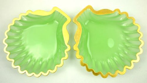 SET OF 10 ANTIQUE FRENCH GREEN OPALINE GLASS SCALLOP SHELLS DISHES W GILT EDGE - ADDITIONAL PHOTO 4