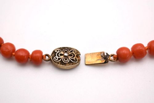 ANTIQUE SINGLE STRANDED BEADED SALMON CORAL NECKLACE WITH SILVER CLASP 51 - ADDITIONAL PHOTO 6