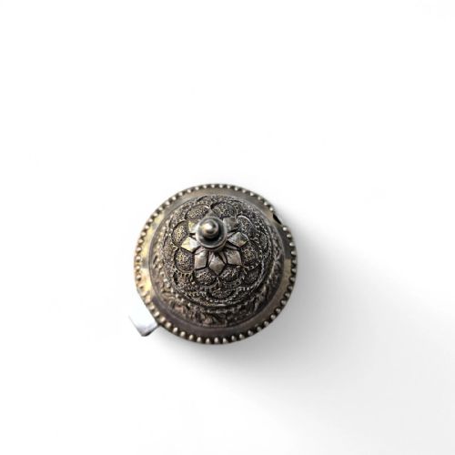 ANTIQUE INDIAN COLONIAL SILVER BETEL NUT CONTAINER INTRICATELY EMBOSSED FOLKLO - ADDITIONAL PHOTO 8