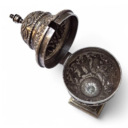 ANTIQUE INDIAN COLONIAL SILVER BETEL NUT CONTAINER INTRICATELY EMBOSSED FOLKLO - ADDITIONAL PHOTO 11