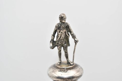 ANTIQUE SILVER MOUNTED GLASS DECANTER FIGURINE TOP FLORAL ETCHING 24CM - ADDITIONAL PHOTO 4