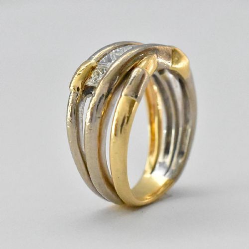 VINTAGE YELLOW WHITE 18CT GOLD 6 STONE SQUARE CUT DIAMOND CROSSOVER RING - ADDITIONAL PHOTO 2