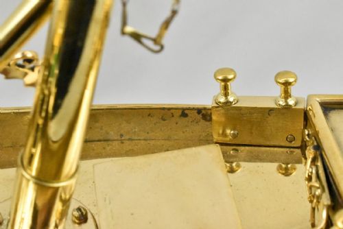 19TH CENTURY LARGE HIGH QUALITY ANTIQUE BRASS MODEL SHIP WITH A CENTRAL COMPASS - ADDITIONAL PHOTO 7