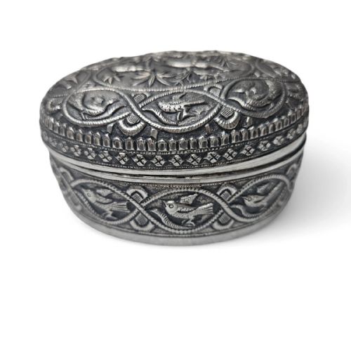 ANTIQUE INDIAN ASIAN EASTERN SILVER ORNATER BOX BEAUTIFUL DETAIL TRINKET - ADDITIONAL PHOTO 1