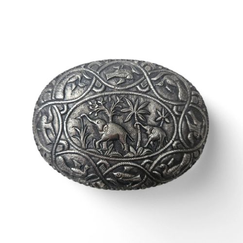 ANTIQUE INDIAN ASIAN EASTERN SILVER ORNATER BOX BEAUTIFUL DETAIL TRINKET - ADDITIONAL PHOTO 2