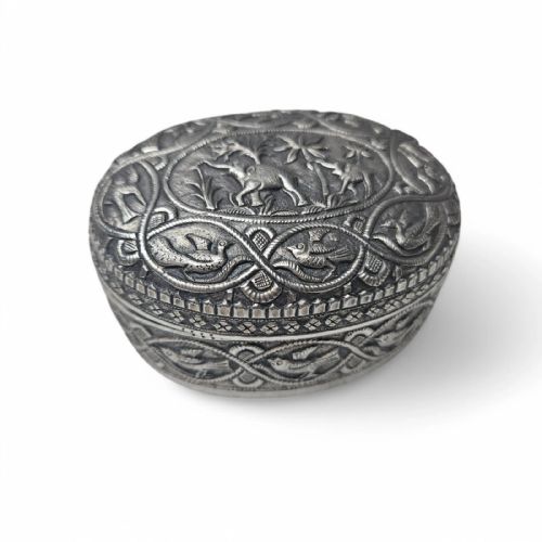 ANTIQUE INDIAN ASIAN EASTERN SILVER ORNATER BOX BEAUTIFUL DETAIL TRINKET - ADDITIONAL PHOTO 3