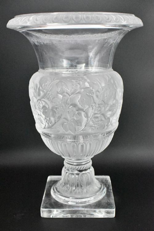 LARGE LALIQUE CLEAR FROSTED CRYSTAL GLASS VERSAILLES VASE URN CA 1990 SIGNED - ADDITIONAL PHOTO 2