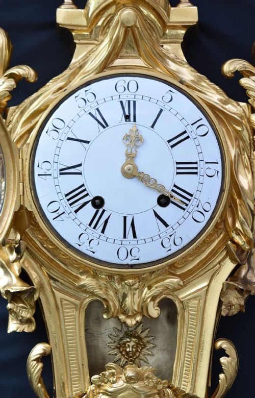 A LARGE SUBSTANTIAL FRENCH LOUIS XVI STYLE GILT BRONZE CARTEL WALL CLOCK - ADDITIONAL PHOTO 1