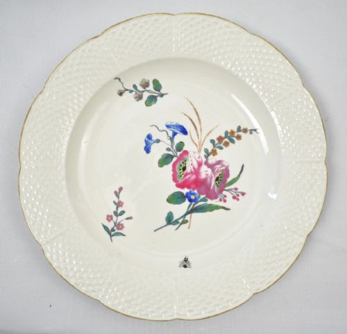 SET OF EIGHT 18C CHANTILLY SOFT PASTE PORCELAIN PLATES FLORAL OZIER BORDER - ADDITIONAL PHOTO 10