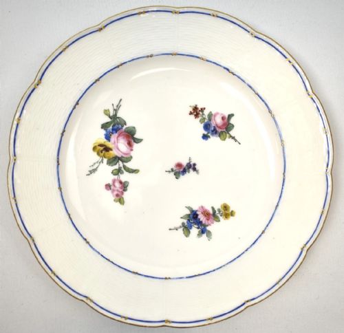 SET OF SEVEN 18TH CENTURY FRENCH SEVRES PORCELAIN PLATES FLORAL CIRCA 1751175 - ADDITIONAL PHOTO 7