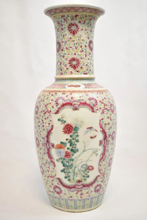 ANTIQUE QING CHINESE FAMILLE ROSE PINK GROUND BALUSTER VASE YONGZHENG MARK 14 - ADDITIONAL PHOTO 2