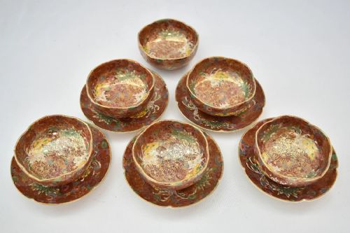 ANTIQUE JAPANESE SATSUMA WARE THOUSAND FLOWERS GILT ENAMELED BOWLS SAUCERS - ADDITIONAL PHOTO 1