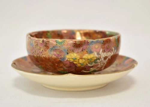 ANTIQUE JAPANESE SATSUMA WARE THOUSAND FLOWERS GILT ENAMELED BOWLS SAUCERS - ADDITIONAL PHOTO 2